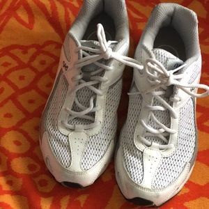 Ryka women’s ortholite white shoes size 8